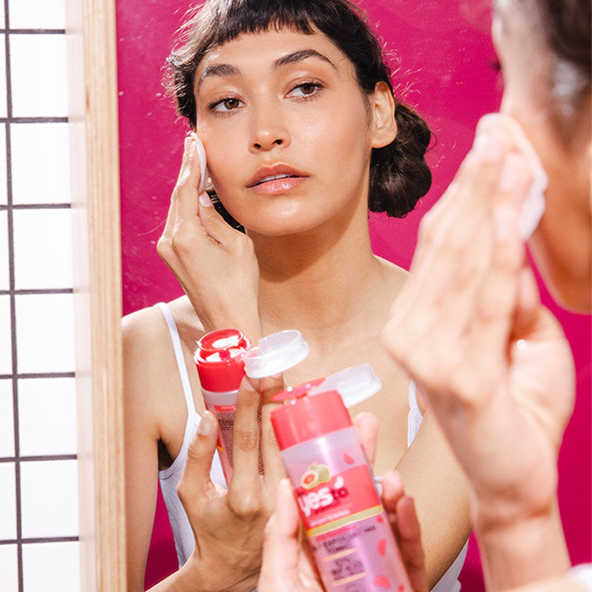 grapefruit daily exfoliating toner with 10% fruit acids to brighten dull & uneven skin