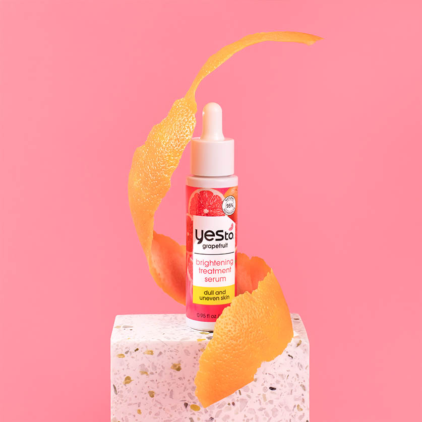 Grapefruit Brightening Serum with Grapefruit rine