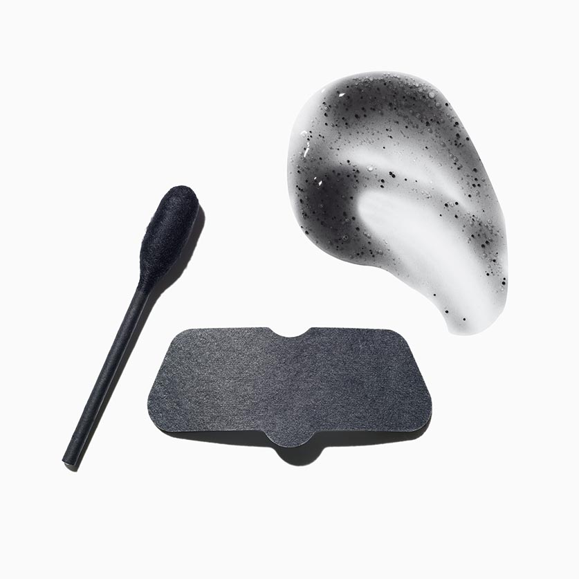 Nose Stripe Charcoal Scrub